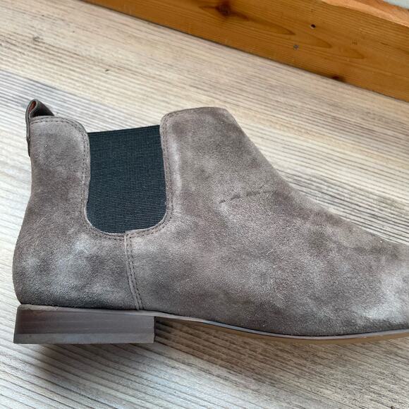 Madewell Gray Suede Nico Chelsea Boot - size 8 - Picture 9 of 10